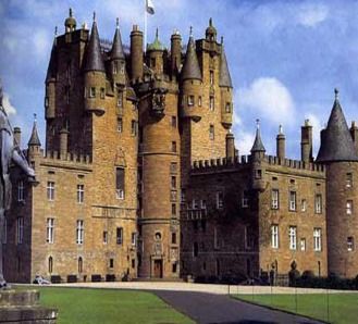 世界著名城堡的建筑风格对比